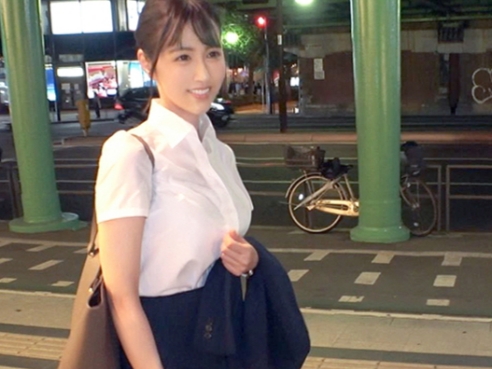 【オフィスで秘めた欲望】『仕事中なのに…』パンスト美脚の美人OLが、ホテルで本能むき出しの濃厚セックス！お尻を振りながらおマンコを激しくガン突きされ、快感に悶える！♡