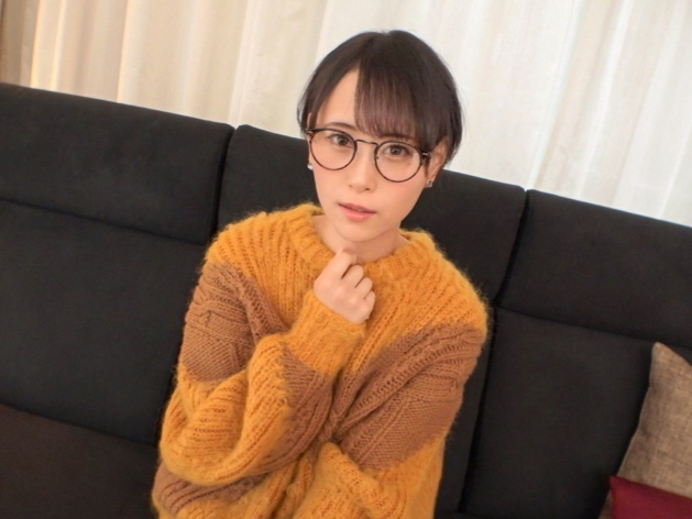 【メガネ美少女の隠れた淫乱本性】『あっ…ダメ…』清楚で真面目そうなメガネっ娘が、肉棒で激しく突かれると本能むき出しで乱れまくる！キレイなボディが淫らに揺れ、メガネの奥の瞳がトロけるほど感じまくる！