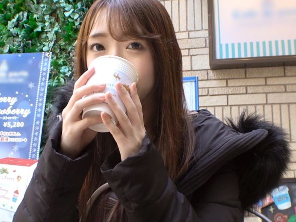 【純粋美女の堕落ナンパ】『私、そんなつもりじゃ…』デカ乳の無垢な美女が巧みな口説きに堕ちる！無邪気な上目遣いフェラでチ○ポをしゃぶる姿がエロすぎる！純粋な恋愛しか知らない美女の淫乱覚醒に興奮MAX♡