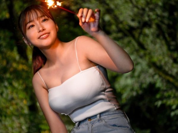【田舎で禁断の恋】東京育ちの巨乳娘が田舎で出会った見知らぬ男とひと夏の危険な関係！ワンルームで繰り広げられる濃厚な肉体関係♡同棲生活がエスカレート！