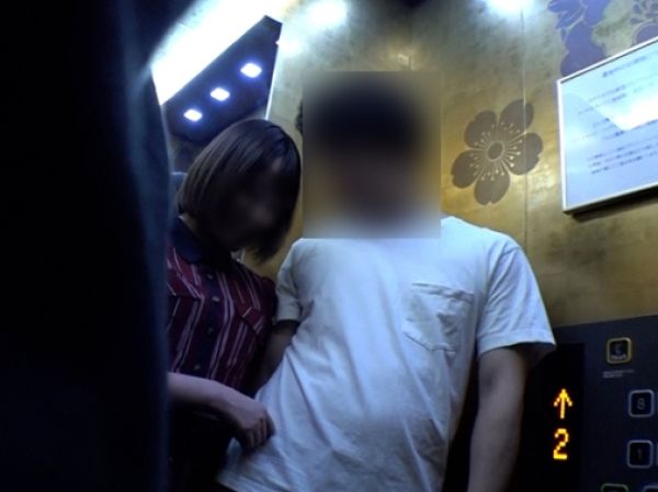 【JDカップルの盗撮映像】『やだ、見られてる…』現役女子大生の美女モデルカップルをホテルまで追跡！ちっぱい美乳と敏感なマンコを隠しカメラでバッチリ激写！プライベートセックスを覗き見する背徳感がたまらない♡