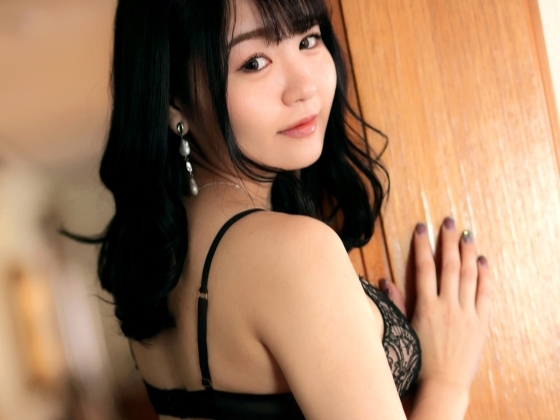 【若妻の危険な火遊び】『ダメ…夫にバレちゃう…』30代とは思えない美ボディ人妻が、夫以外の男にオマンコを激しく突かれ、背徳の快感に溺れる！Tバックから溢れる美尻がたまらない！