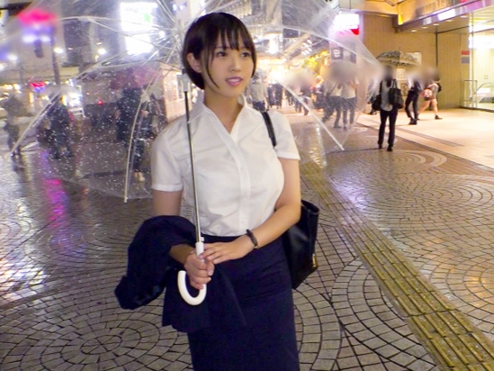 【爆乳OLの危険な誘惑】『仕事中なのに…』ナンパされた巨乳OLがエッチな本性むき出し！ 巨乳を揺らして感じまくり、オフィスで濃厚セックスに溺れる！♡