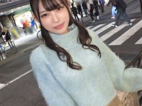 【天使の美尻がエロすぎる！】キュートな美少女のプリケツにムラムラMAX！チンコビンビンでおマンコ突きまくり、美尻揺れる激ピストンで大興奮！