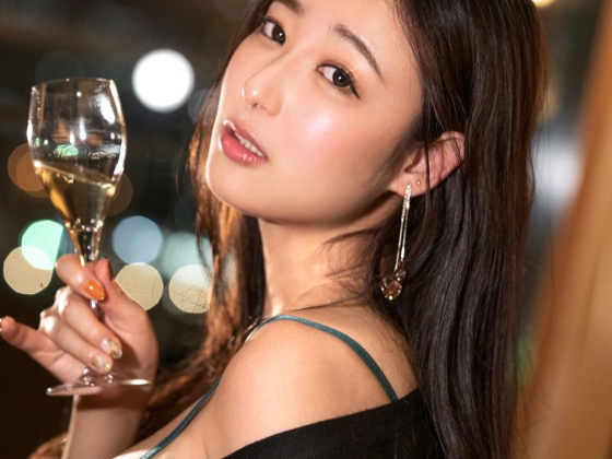 【妖艶お姉さんの密会セックス】『今日だけは…』松岡すず系美女がエチエチな密会デートで欲望解放！大人の色気全開で淫らに絡み合う姿は必見！妖艶なカラダが男を骨抜きにする！♡