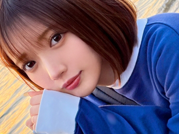 【デートで即ハメ】ショートカットが似合う女子大生とラブラブデート♥貧乳スレンダーなボディに生チ○ポ挿入！最後は顔射でザーメンまみれに！！