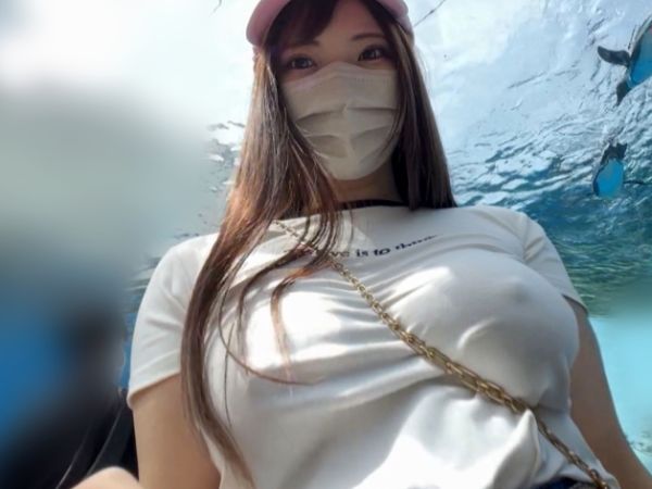 【爆乳コスプレイヤー】『コスプレのままエッチしよ♥』ノーブラパイスラで誘惑する美人レイヤーがヤリ目ナンパ師に捕まり、ホテルでハメ撮りSEX！巨乳を揺らしながら感じまくる姿がエロすぎる！