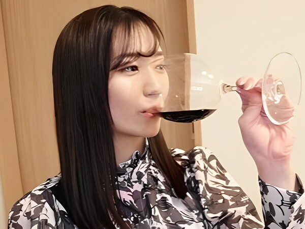 【アプリで出会った人妻】「久しぶりのセックス…気持ちいい♡」剛毛マ○コを正常位で激しく突かれ、騎乗位では自ら腰を振り乱す！欲求不満な人妻がアプリで見つけた男と禁断の快楽に溺れる夜♡