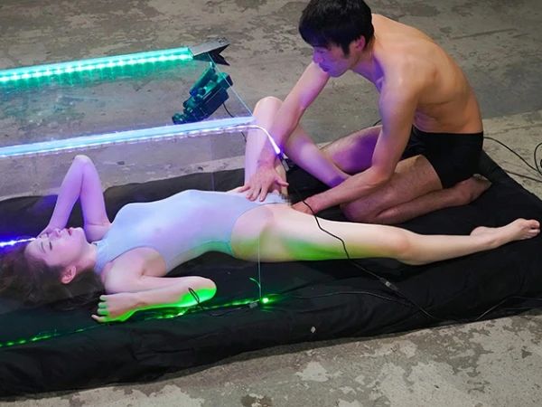 【トランス絶頂】ポルチオ刺激と電マ責めで発情MAX！極限まで焦らされたマンコにデカチン挿入で無限痙攣！発狂寸前の快感に溺れるエロいカラダ♡